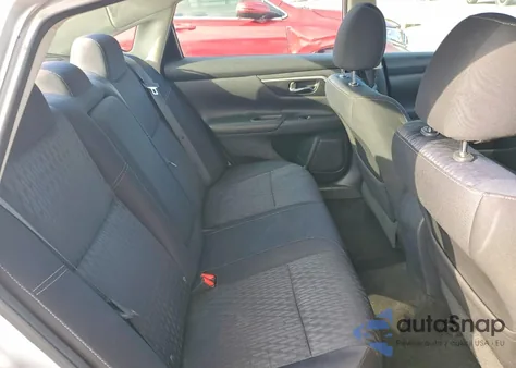 2018 Nissan Altima 2.5 z USA, uszkodzony, nr VIN 1N4AL3AP6JC234965